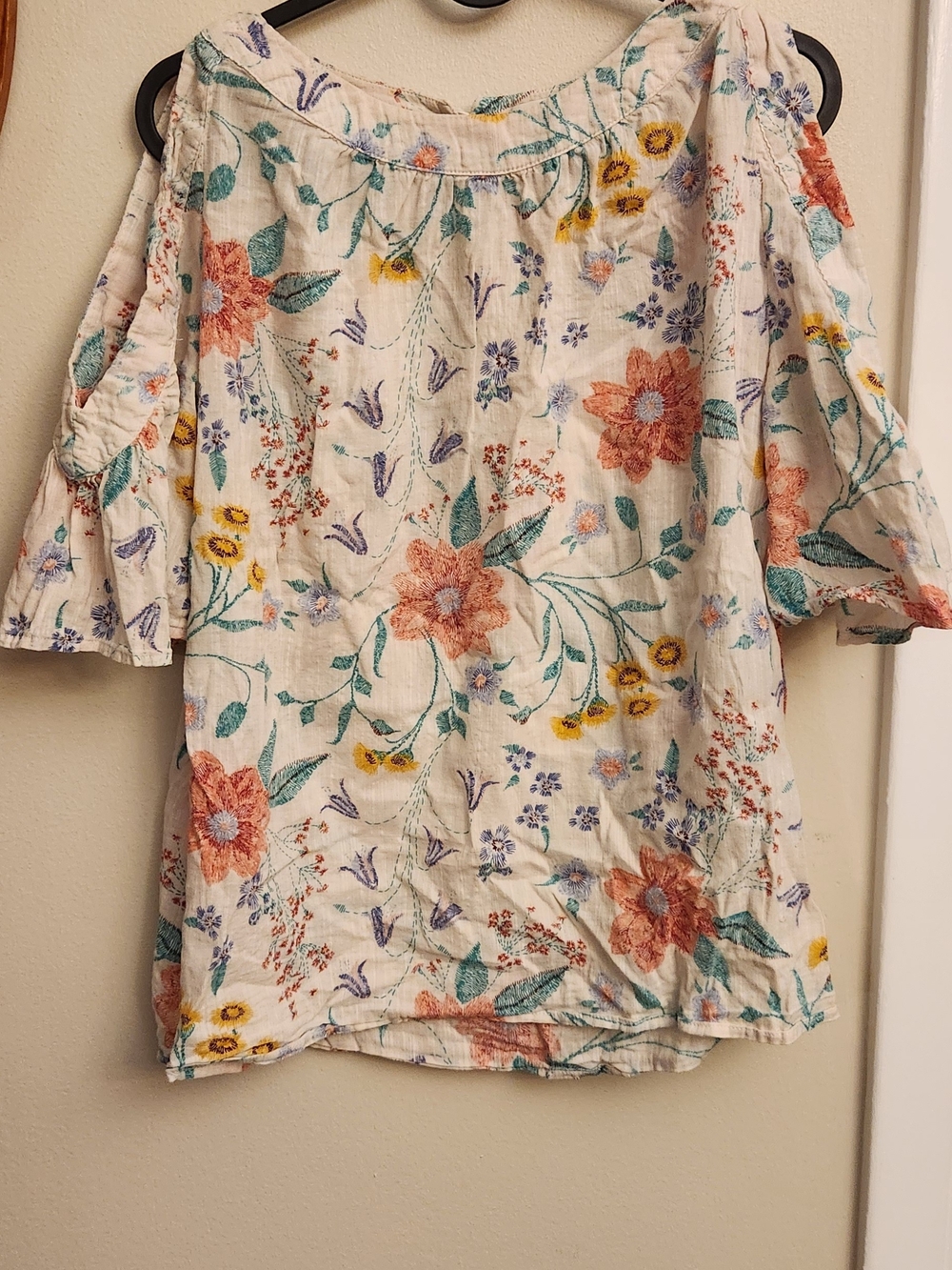 Old Navy Cream Floral Cold-Shoulder Blouse with Coral and Yellow Accents
